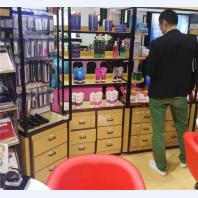 设计师一定要注重​孕婴展柜的设计理念