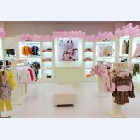 粉色系孕婴展柜